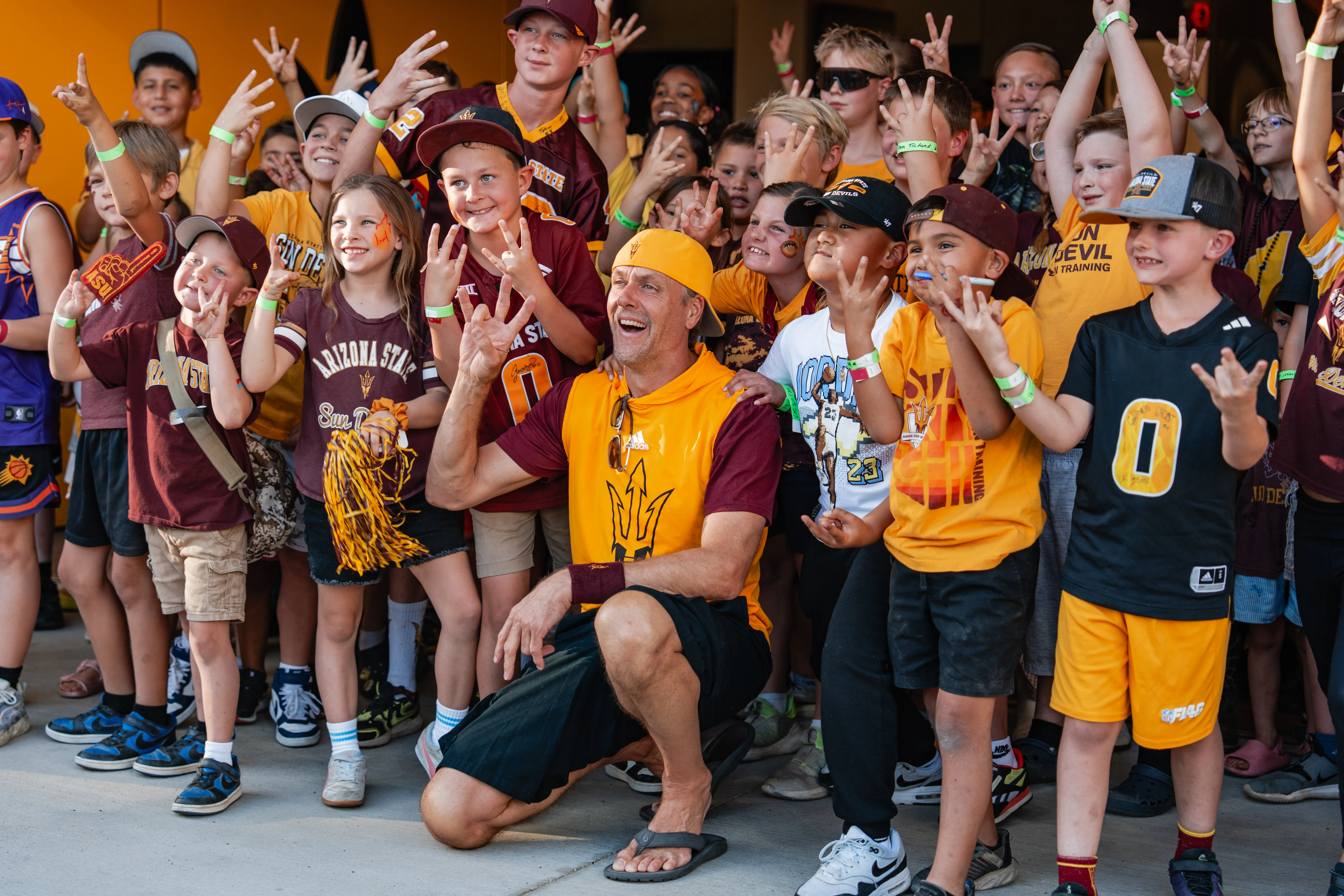 Jake Plummer and Tillman Kids Run Out 